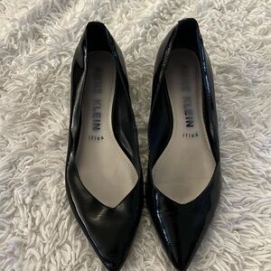 Black patent leather shoe
